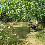 Naturnahes Wohnen in einem alten Haus mit Garten