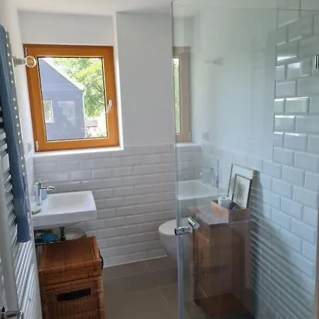 Naturnah In Schoenem Haus Mit Garten Und 10 Betten *