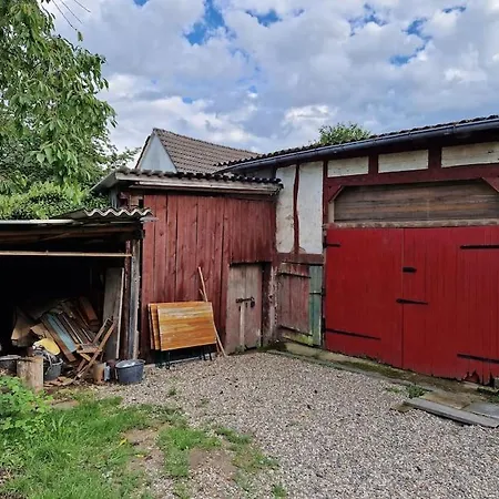 Nyaraló Naturnahes Wohnen In Einem Alten Haus Mit Garten