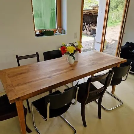 Naturnah In Schoenem Haus Mit Garten Und 10 Betten *