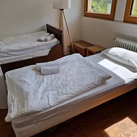 Naturnah In Schoenem Haus Mit Garten Und 10 Betten Semesterbostad Windeck