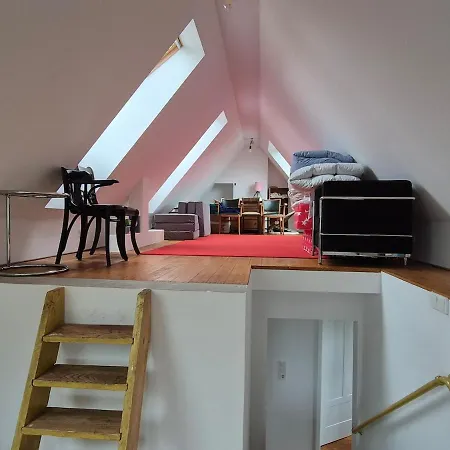 Naturnah In Schoenem Haus Mit Garten Und 10 Betten Semesterbostad Windeck