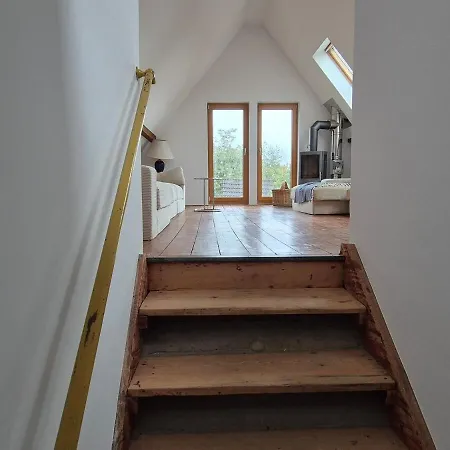 Naturnah In Schoenem Haus Mit Garten Und 10 Betten Semesterbostad Windeck