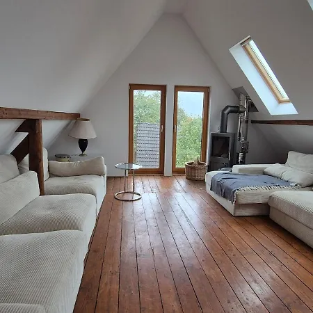 Naturnah In Schoenem Haus Mit Garten Und 10 Betten Semesterbostad