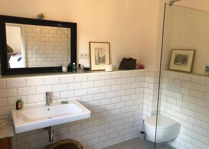 Naturnahes Wohnen In Einem Alten Haus Mit Garten Hébergement de vacances *