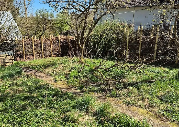 Naturnahes Wohnen In Einem Alten Haus Mit Garten